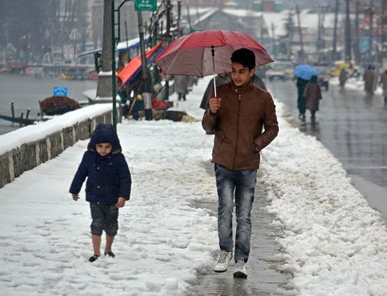 अनुच्छेद 35-ए: जो जम्मू-कश्मीर को बनाता है बाकी राज्यों से अलग