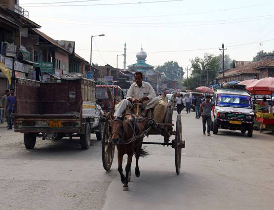 अनुच्छेद 35-ए: जो जम्मू-कश्मीर को बनाता है बाकी राज्यों से अलग
