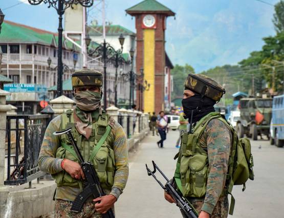 अनुच्छेद 35-ए: जो जम्मू-कश्मीर को बनाता है बाकी राज्यों से अलग