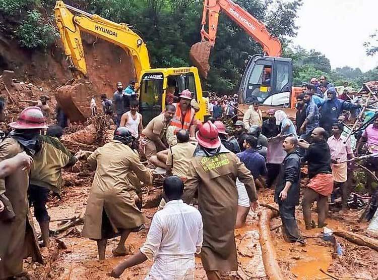 केरल में आफत बनी बारिश, 39 की मौत, हजारों लोग बेघर