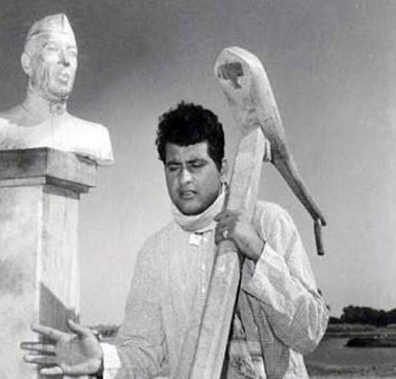 बॉलीवुड का वो शख्स जिससे बड़ा देश प्रेमी नहीं बना कोई दूसरा एक्टर