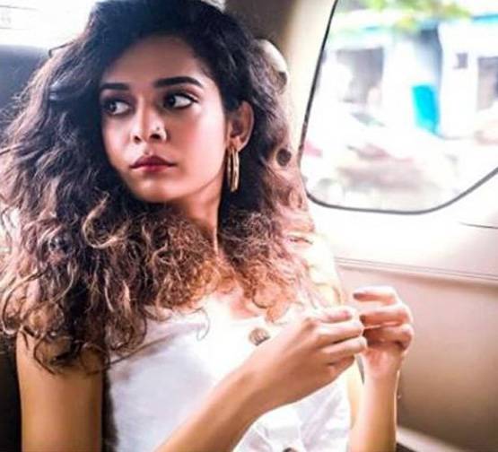 PHOTOS: टीवी या फिल्में नहीं, वेब सीरीज से फेमस हो रहे ये सितारे