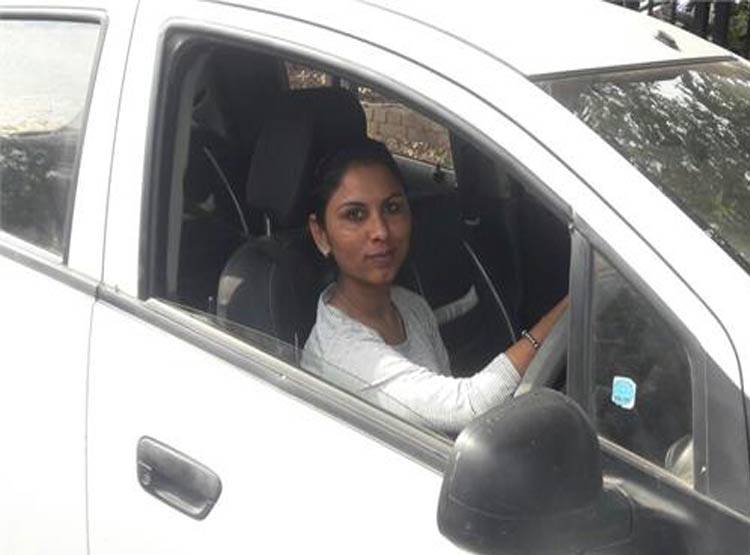 चंडीगढ़ की पहली महिला कैब ड्राइवर निकली गैंगस्टर, कार लूट में अरेस्ट