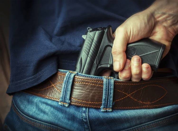 चंडीगढ़ की पहली महिला कैब ड्राइवर निकली गैंगस्टर, कार लूट में अरेस्ट