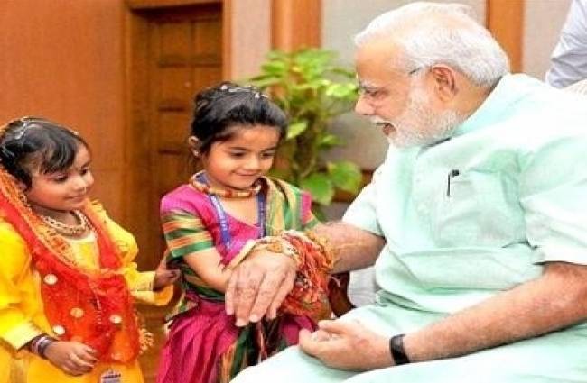 इस रक्षाबंधन बहन को दें यह गिफ्ट, खुशी से चहक उठेगी