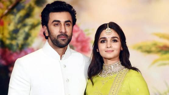 अपने रिलेशनशिप स्टेटस पर आलिया ने कहा- 'NO, सॉरी, NOT सिंगल'