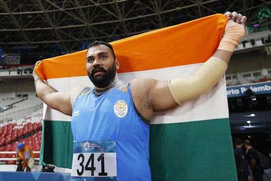 गोला फेंक में 'एशियन किंग' बने मोगा के तजिंदर, देखिए PHOTOS