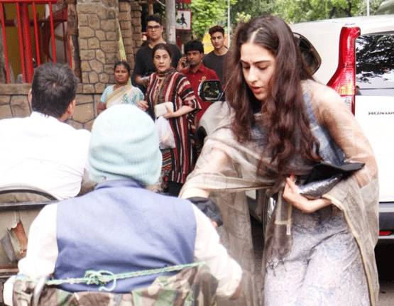 रक्षाबंधन से पहले भाई इब्राहिम संग मंदिर पहुंचीं सारा अली खान