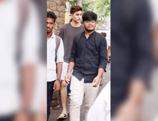 रक्षाबंधन से पहले भाई इब्राहिम संग मंदिर पहुंचीं सारा अली खान