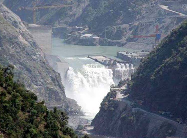 सिंधु जल समझौते से ऐसे बंटा है भारत-PAK में 6 नदियों का पानी