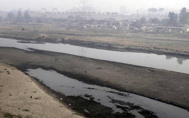 सिंधु जल समझौते से ऐसे बंटा है भारत-PAK में 6 नदियों का पानी