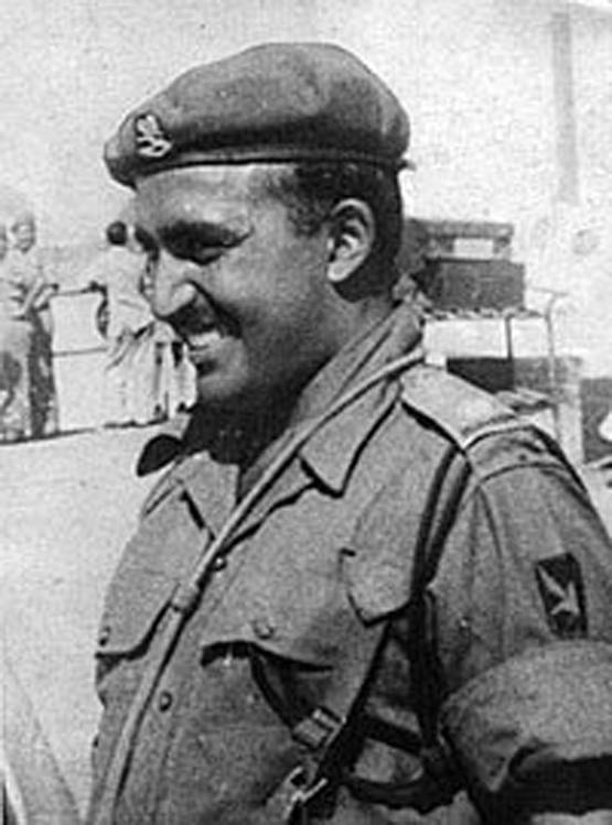 परमवीर चक्र: हाथ में फ्रेक्चर, 500 दुश्मनों से लड़ा था ये वीर!