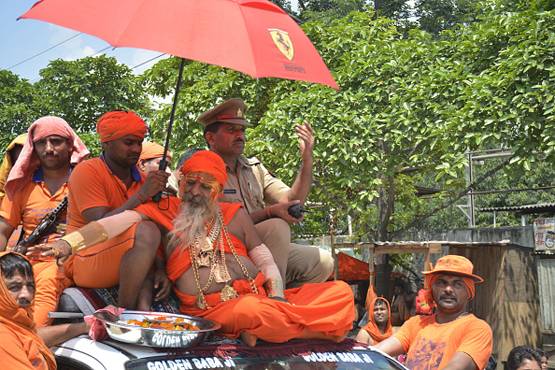 ...20 किलो सोना पहनकर कांवड़ यात्रा पर निकले गोल्डन बाबा