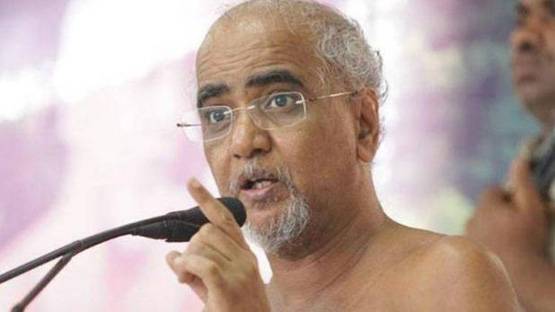 तरुण सागर: जलेबी खाते हुए अपना लिया था 'जैन मुनि' बनने का रास्ता