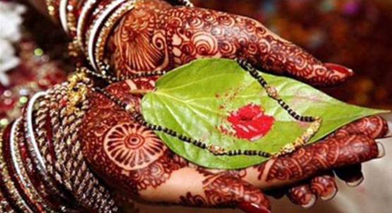 हरतालिका तीज पर दिखना चाहती हैं खास, तो ऐसे करें श्रृंगार