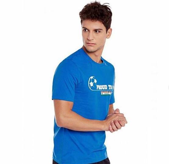 न्यू ट्रेंड! प्लास्टिक की बोतलों से बनी हैं टी-शर्ट्स, खूब फायदे