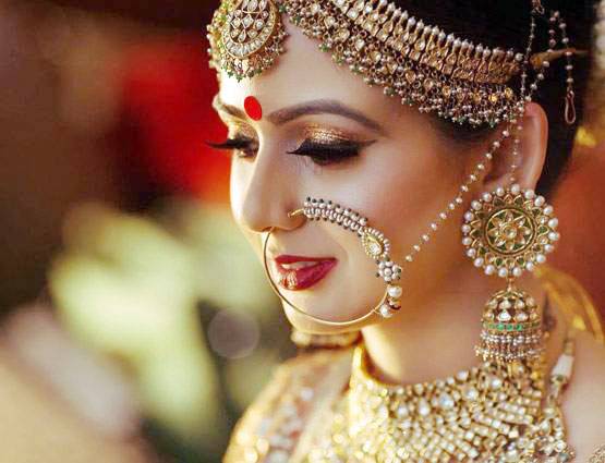 हरतालिका तीज पर दिखना चाहती हैं खास, तो ऐसे करें श्रृंगार