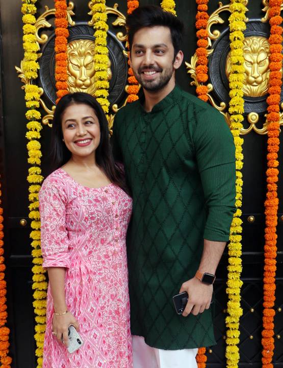 एकता कपूर के घर बप्पा का आशीर्वाद लेने पहुंचीं TV की बहुएं, Photos