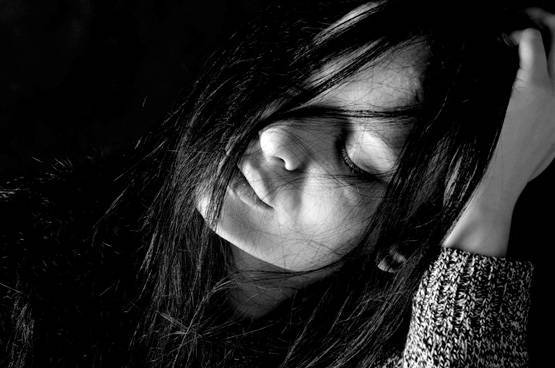 आपके दिमाग में भी है डिलीट बटन, निकाल फेंकिए बुरी यादें