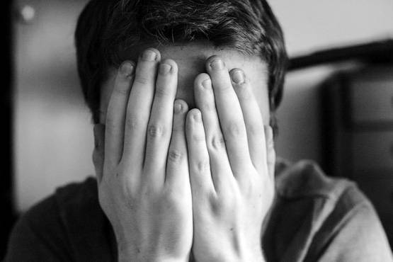 आपके दिमाग में भी है डिलीट बटन, निकाल फेंकिए बुरी यादें