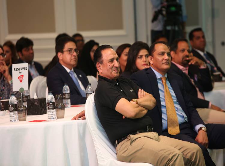 ...जब भारत-PAK के दिग्गज क्रिकेटरों का अंग्रेजी से हुआ सामना