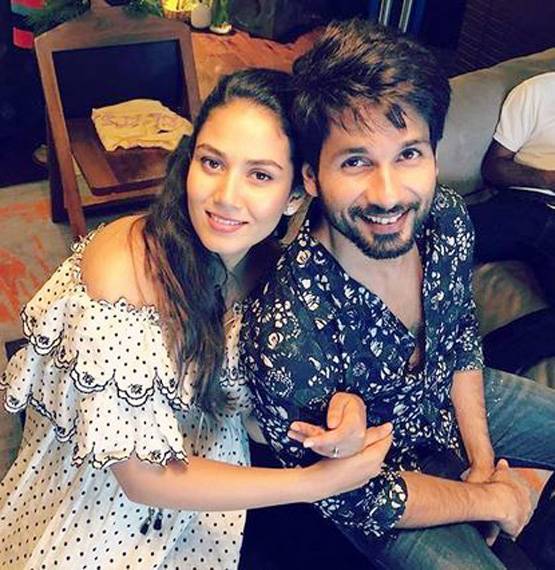 ब्रेस्टफीडिंग को मीरा मानती हैं बच्चों के लिए सबसे बड़ा ग‍िफ्ट