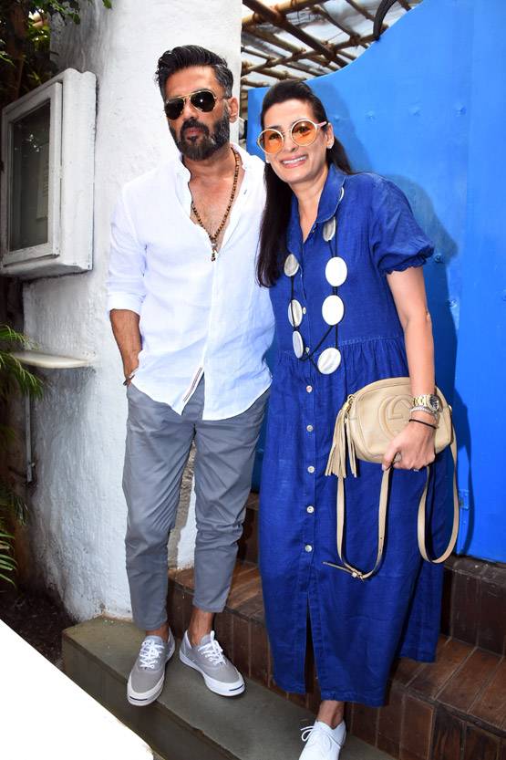 नेहा के बेबी शावर में सुनील शेट्टी से प्रीति तक पहुंचे ये सेलेब्स