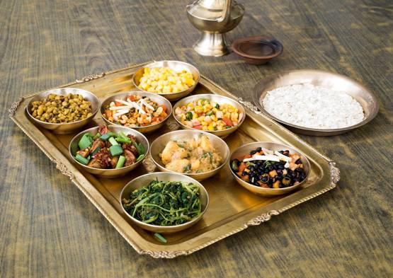 राहुल गांधी ने कैलाश मानसरोवर की यात्रा पर खाया नॉनवेज? जानें सच