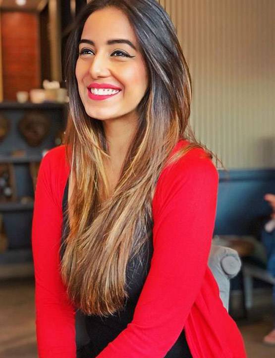 हिना से कम नहीं ये कंटेस्टेंट, BB12 मेें इतने जोड़ी नाइट सूट ले गईं