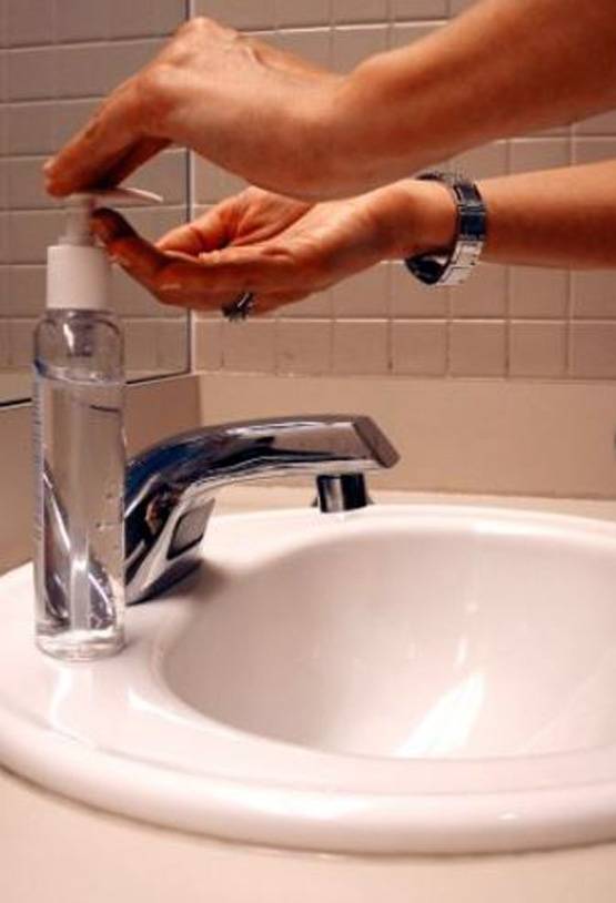 बार-बार हाथ धोने से भी हो सकते हैं बीमार, चौंका देगी वजह