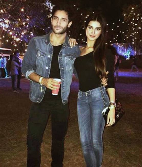 बॉलीवुड 'बाजार' में विनोद मेहरा के बेटे की दस्तक, कहां था ये स्टार?