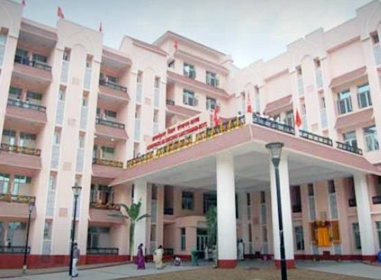 बाबा रामदेव का गुरुकुल 'आचार्यकुलम', जानें- दाखिले की प्रक्रिया