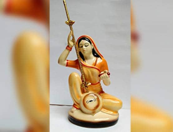 जन्माष्टमी: कृष्ण की मूर्ति में समा गई थीं मीरा, सब रह गए दंग