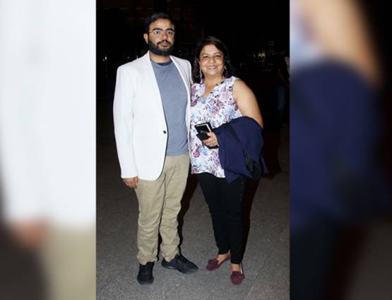 PHOTOS: ईशा अंबानी-आनंद की सगाई में न‍िक संग पहुंचीं प्रियंका