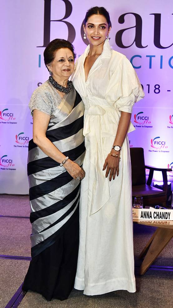 डिप्रेशन पर बात कर रहीं दीपिका को शादी के सवाल पर आया गुस्सा