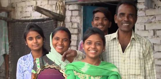 KBC 10: ठेला चला बेटी को बनाया टीचर, अमिताभ ने किया सलाम