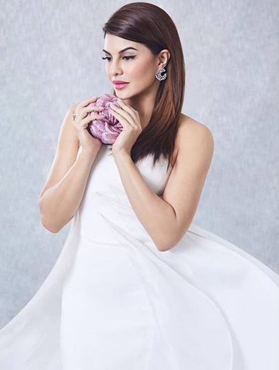 सोनम कपूर ने बताया, बेस्ट फ्रेंड जैकलीन को कैसे लड़के हैं पसंद?