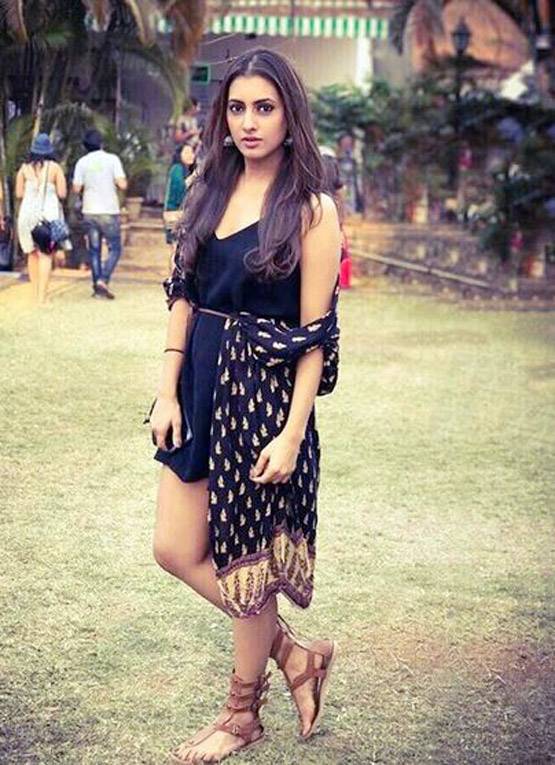 'इश्कबाज' एक्ट्रेस ने बॉयफ्रेंड से की गुपचुप सगाई, Photos वायरल