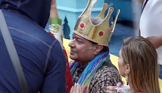 BB12: जसलीन से रिश्ते पर जलोटा की पूर्व पत्नी ने ऐसे किया रिएक्ट