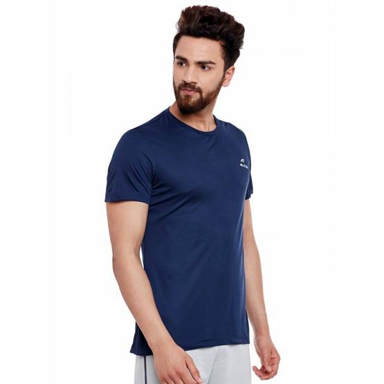 न्यू ट्रेंड! प्लास्टिक की बोतलों से बनी हैं टी-शर्ट्स, खूब फायदे