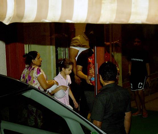 संजय दत्त के घर पधारे गणपति, बच्चों ने किया बप्पा का स्वागत