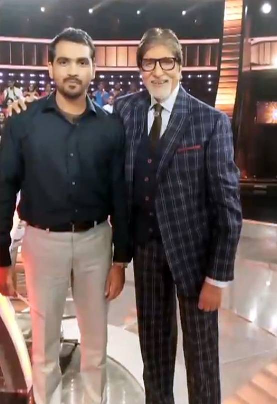 KBC: क्विज शो में ब‍िग बी से शायर की मुलाकात, की ऐसी गुजार‍िशें