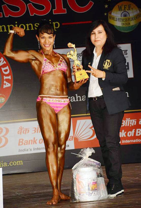 वजन ज्यादा होने पर पति ने छोड़ा, फिर ये महिला बनी Bodybuilder