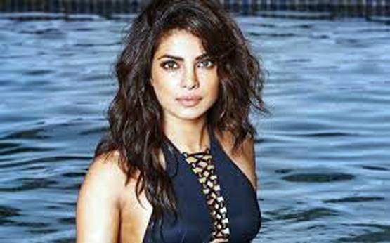 बॉलीवुड में MeToo: कौन तनुश्री के साथ, किसने दिया गोलमोल जवाब