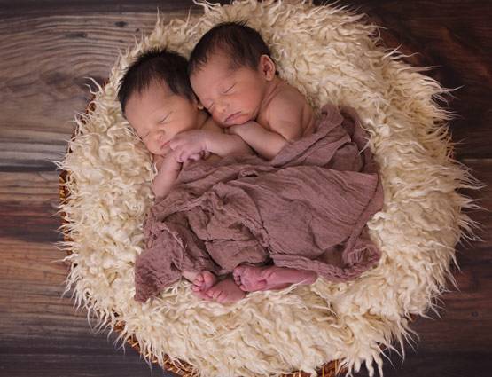 बच्चे को इंटेलिजेंट बनाना चाहते हैं तो जन्म के बाद करें ये काम