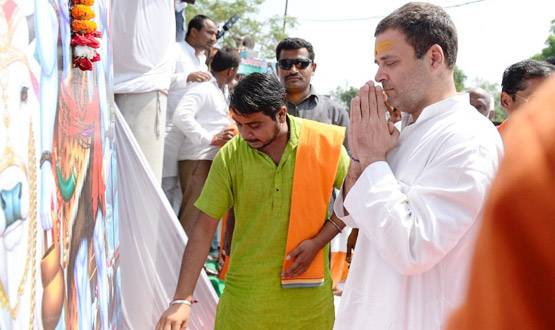 अमेठी में 'शिवभक्त' राहुल, जयकारों से कांवड़ियों ने किया स्वागत