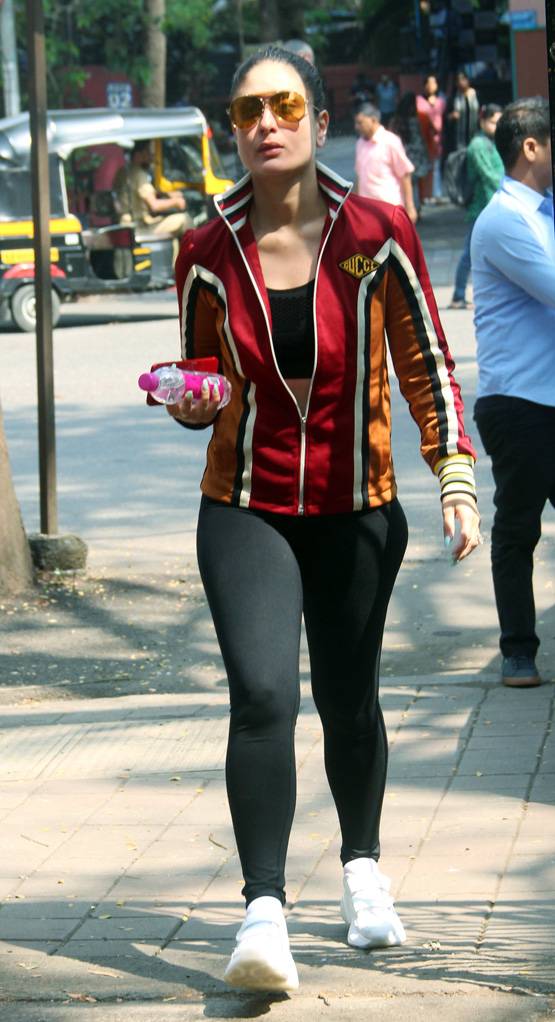 करीना कपूर का गर्ल गैंग संग वर्कआउट सेशन, द‍िखा सुपरकूल लुक