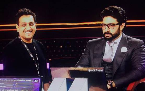 ये हैं वो शख्स जिनकी निगरानी में होता है KBC 10 का सारा खेल