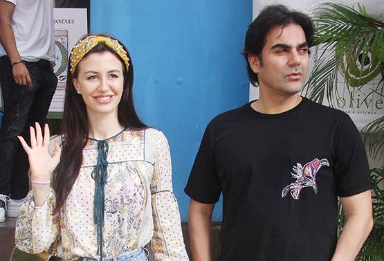 घरवाले रजामंद, अगले साल गर्लफ्रेंड संग कोर्ट मैर‍िज करेंगे अरबाज