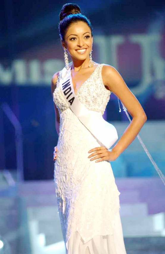 बाल मुंडवाना चाहती थीं तनुश्री, फिर पकड़ ल‍िया अध्यात्म का रास्ता